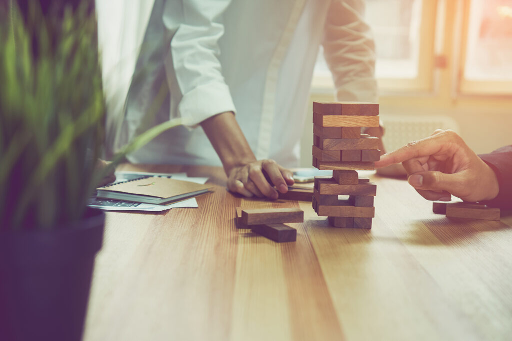 Comparing Debt Repayment Strategies: How to Choose the Best Method to Pay Off Debt